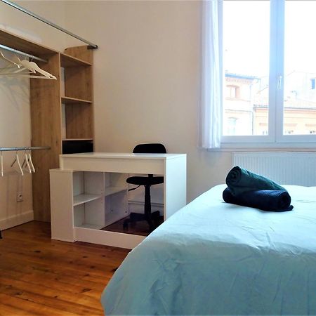Chambre Privee Et Spacieuse Au Sein D'Un Logement Partage - Central, Quartier Villebourbon - 3 Chambres Doubles - 2 Balcons - Places De Stationnements Gratuites - 5 Min A Pied Gare Et Hypercentre 蒙托邦 外观 照片