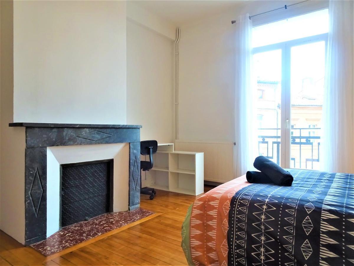 Chambre Privee Et Spacieuse Au Sein D'Un Logement Partage - Central, Quartier Villebourbon - 3 Chambres Doubles - 2 Balcons - Places De Stationnements Gratuites - 5 Min A Pied Gare Et Hypercentre 蒙托邦 外观 照片
