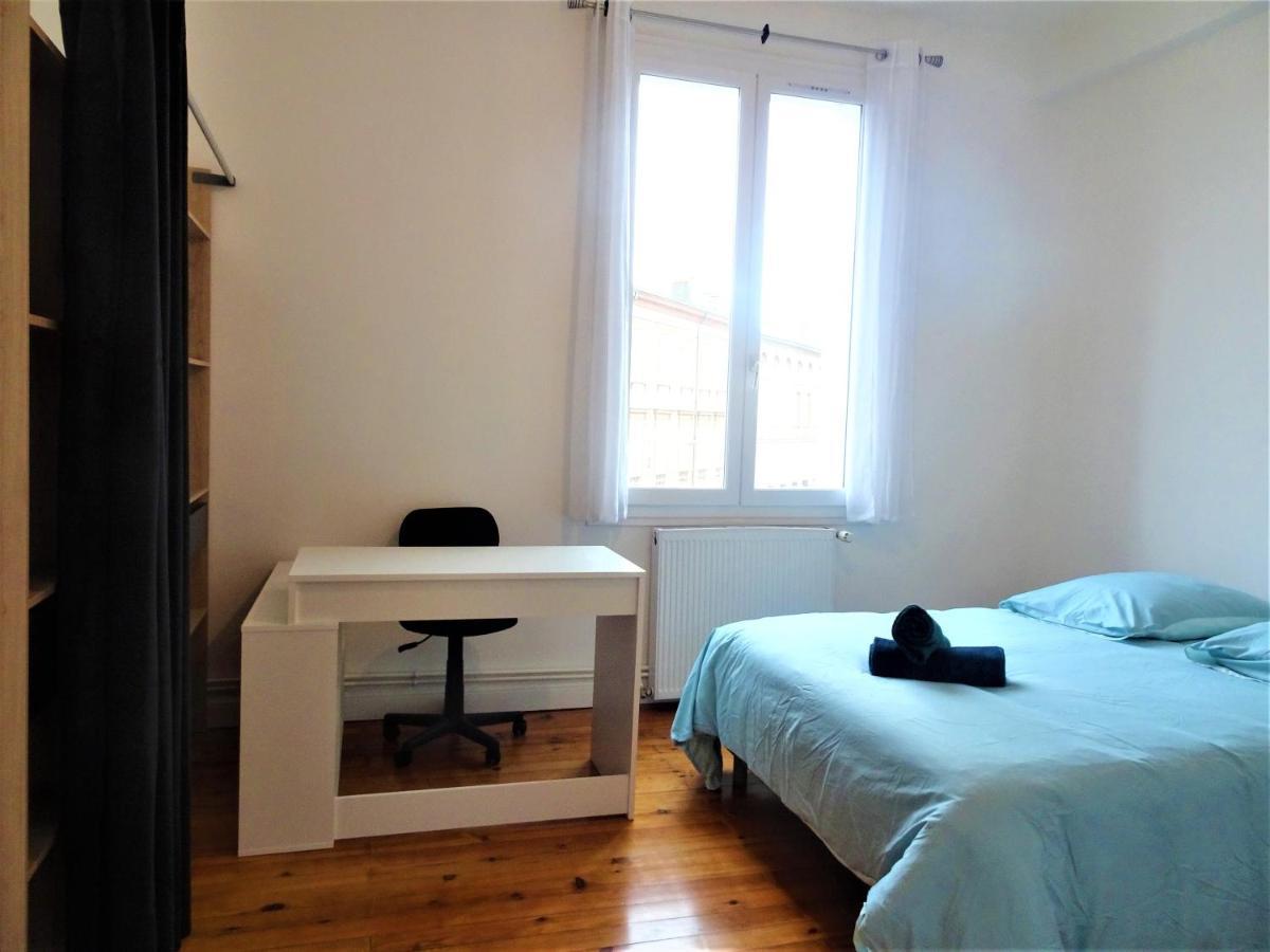 Chambre Privee Et Spacieuse Au Sein D'Un Logement Partage - Central, Quartier Villebourbon - 3 Chambres Doubles - 2 Balcons - Places De Stationnements Gratuites - 5 Min A Pied Gare Et Hypercentre 蒙托邦 外观 照片