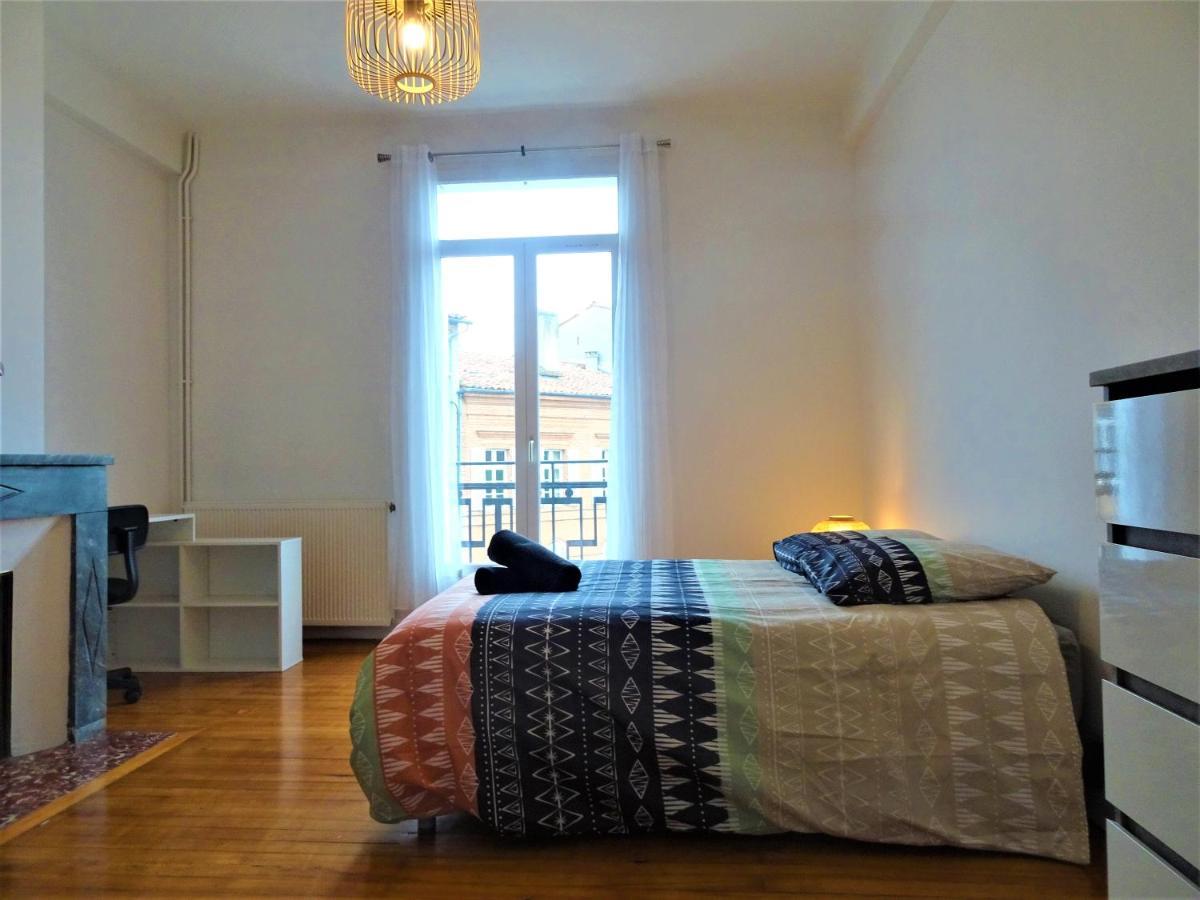 Chambre Privee Et Spacieuse Au Sein D'Un Logement Partage - Central, Quartier Villebourbon - 3 Chambres Doubles - 2 Balcons - Places De Stationnements Gratuites - 5 Min A Pied Gare Et Hypercentre 蒙托邦 外观 照片
