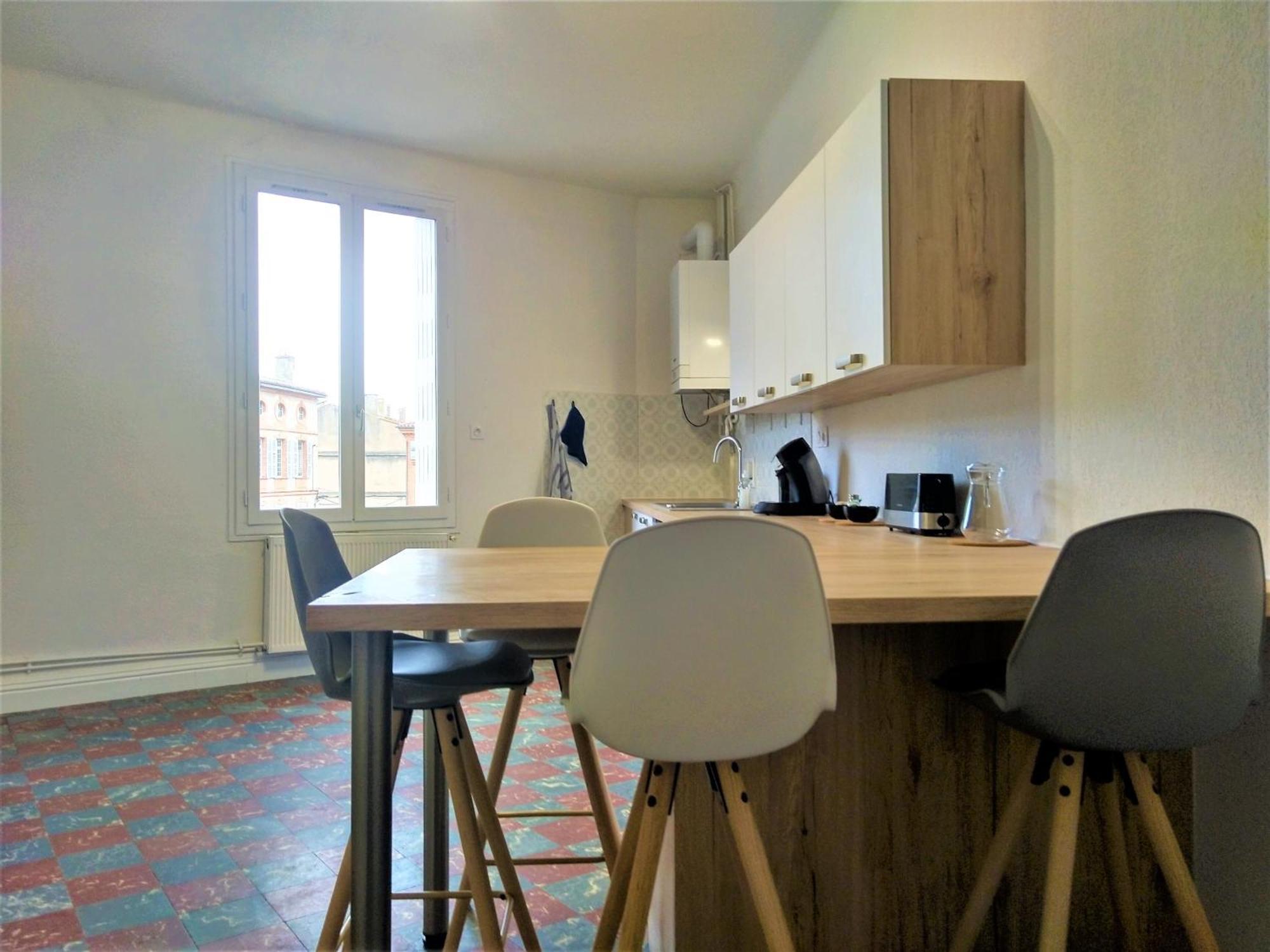 Chambre Privee Et Spacieuse Au Sein D'Un Logement Partage - Central, Quartier Villebourbon - 3 Chambres Doubles - 2 Balcons - Places De Stationnements Gratuites - 5 Min A Pied Gare Et Hypercentre 蒙托邦 外观 照片